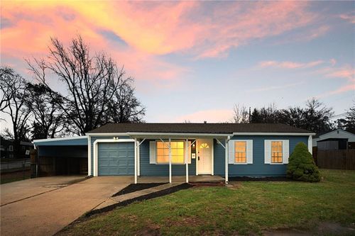 15211 Bellaire Ave, Grandview, MO, 64030-4595 | Card Image