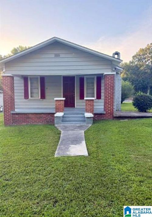 416 Adams Ave W, Oneonta, AL, 35121-2209 | Card Image