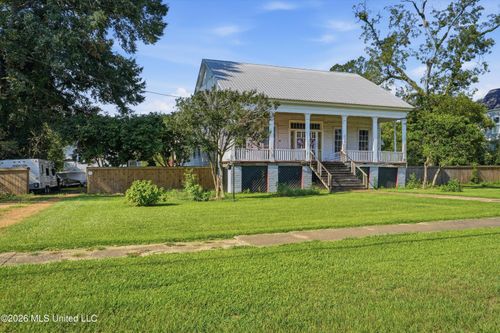 308 E Marion Ave, Crystal Springs, MS, 39059-2793 | Card Image