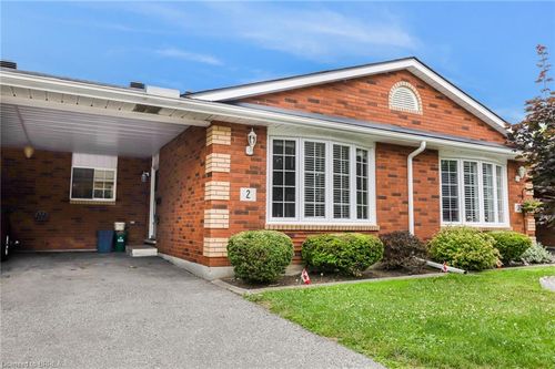 2-570 West St, Brantford, ON, N3R7Y7 | Card Image