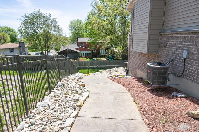 1331 Peregrine Way, House other with 4 bedrooms, 3 bathrooms and null parking in Hamilton OH | Image 47