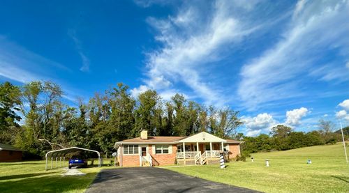 1347 Montvale St, Montvale, VA, 24122-2509 | Card Image