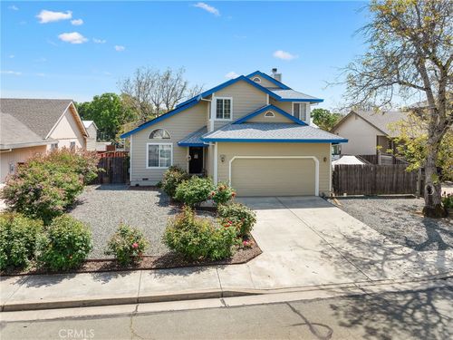 3194 Bartram Cir, Clearlake, CA, 95422-8711 | Card Image