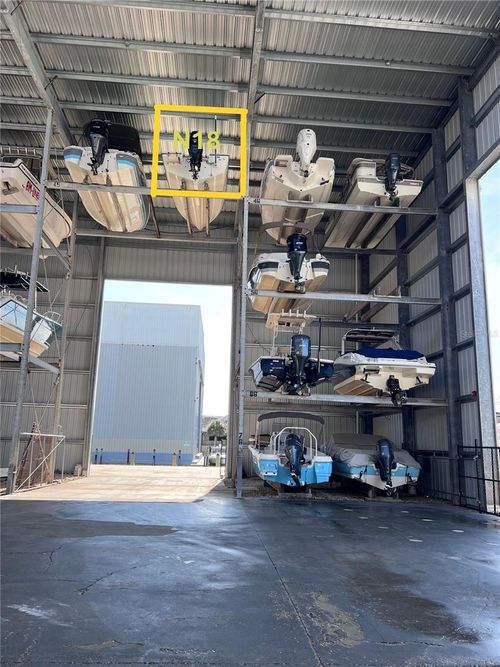 n18-100 Circuit Rd, NOKOMIS, FL, 34275-3006 | Card Image