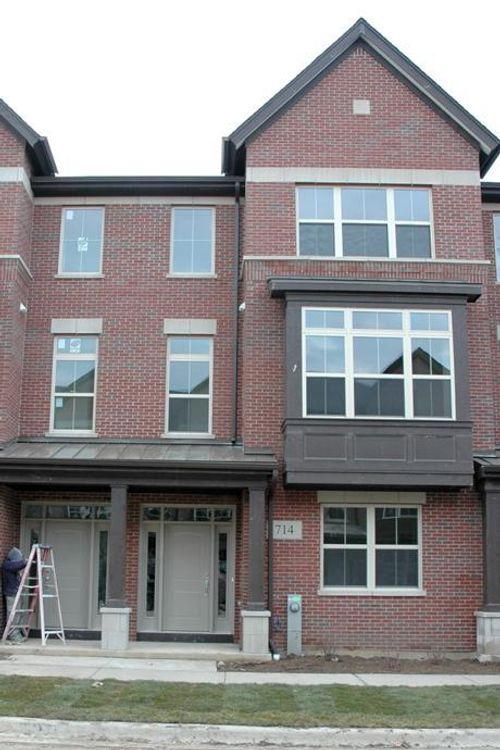 717 Keystone Ln, Vernon Hills, IL, 60061-2351 | Card Image