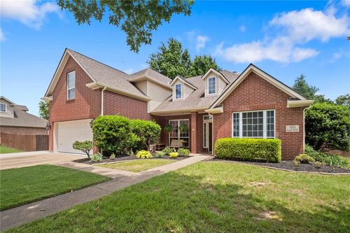 5203 S 45th St, Rogers, AR, 72758-8854 | Card Image