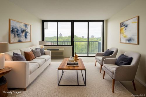 apt-9p-152 Union Tpke, Flushing, NY, 11367-3925 | Card Image