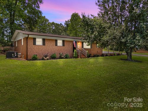 204 S Kendall St, Norwood, NC, 28128-7797 | Card Image