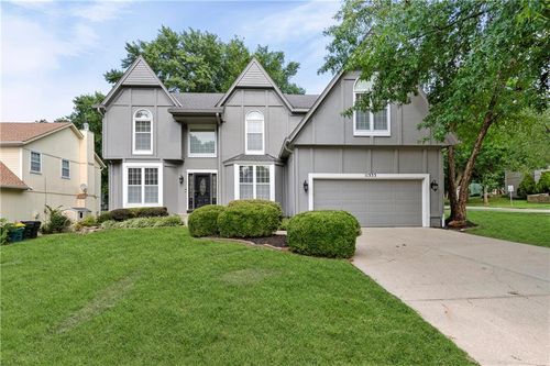 11333 Acuff Ln, Lenexa, KS, 66215-4877 | Card Image