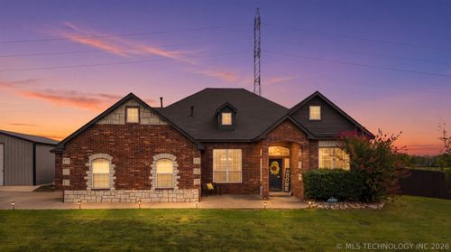 12777 N 44th East Ave, Skiatook, OK, 74070-3590 | Card Image