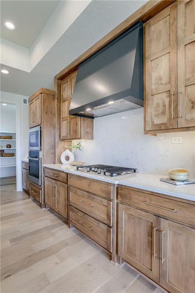 2307 W 176 Th Ter, House other with 4 bedrooms, 4 bathrooms and null parking in Overland Park KS | Image 17