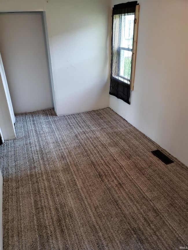 9067 W 290 N, House other with 4 bedrooms, 1 bathrooms and null parking in Delphi IN | Image 17