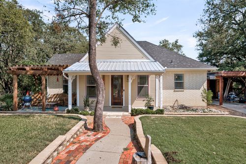 430 Vine St, Weatherford, TX, 76086-2452 | Card Image