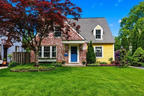 107 N Stanwood Rd, Bexley, OH, 43209-1502 | Card Image