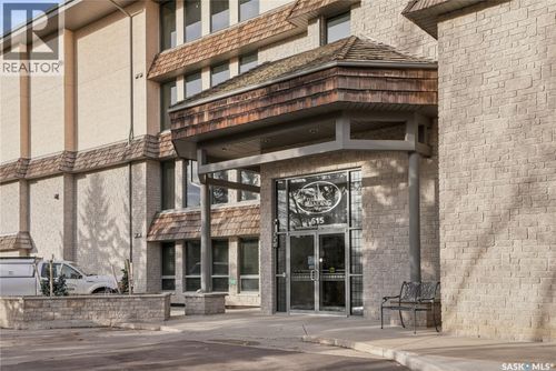 207-615 Saskatchewan Cres W, Saskatoon, SK, S7M0A5 | Card Image