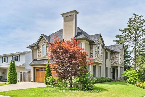 15 Ames Gate, North York, ON, M3B3C3 | Card Image