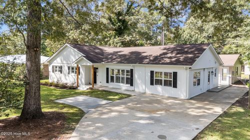 3622 Fox Chase Rd, Trent Woods, NC, 28562-7720 | Card Image