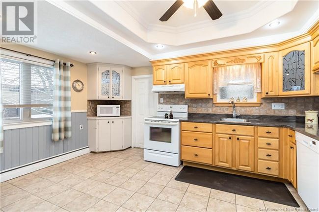 837 Rue Amirault, House other with 5 bedrooms, 3 bathrooms and null parking in Dieppe NB | Image 12