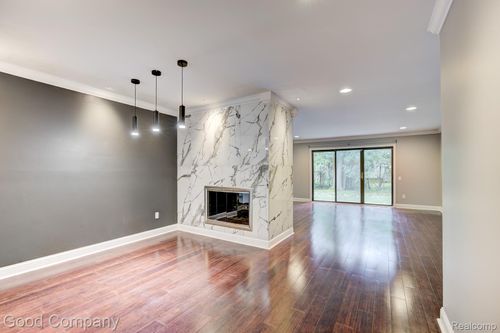 1470 Timberview Trl, Bloomfield Hills, MI, 48304-1560 | Card Image