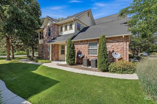 1136 E Winding Creek Dr, Eagle, ID, 83616-7232 | Card Image