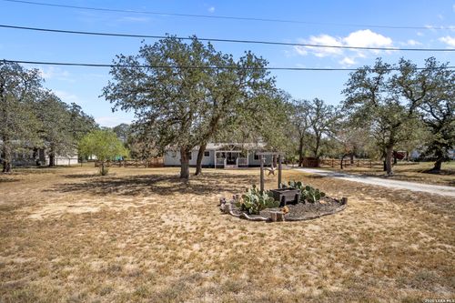 170 Savannah Grv, Von Ormy, TX, 78073-6207 | Card Image