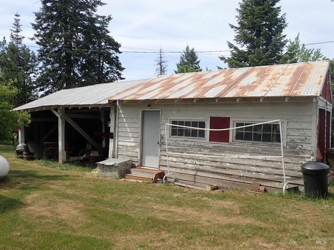 921 N Main St, House other with 3 bedrooms, 2 bathrooms and 3 parking in Weippe ID | Image 4