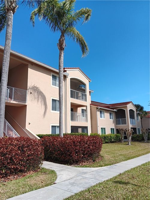 apt-204-1640 N 42nd Cir, Vero Beach, FL, 32967-8120 | Card Image