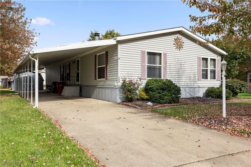 123 Catawba Ct, Elyria, OH, 44035-8910 | Card Image