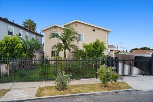 327 E Lanzit Ave, Los Angeles, CA, 90061-3031 | Card Image