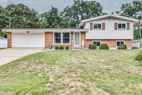 231 Beachfield Dr, Battle Creek, MI, 49015-4641 | Card Image