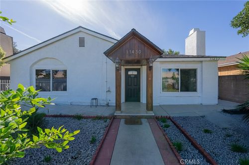 11430 Strathern, North Hollywood, CA, 91605 | Card Image