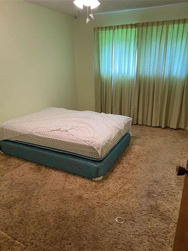 Bedroom | Image 10