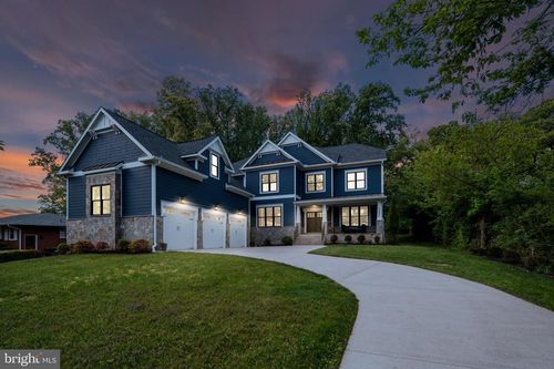 9222 Brian Dr, VIENNA, VA, 22180-6115 | Card Image
