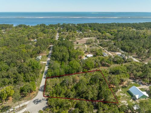 226 Franklin St, Carrabelle, FL, 32322 | Card Image