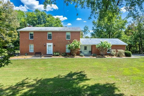 1252 New England Ridge Rd, Washington, WV, 26181-8731 | Card Image