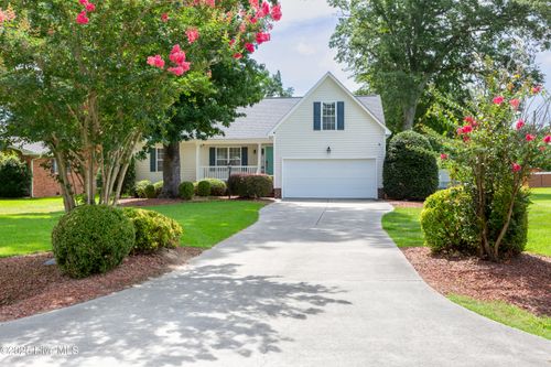 105 N First Ave, New Bern, NC, 28560-2824 | Card Image