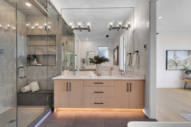 42 Collingwood Place Nw, House other with 5 bedrooms, 4 bathrooms and 2 parking in Calgary AB | Image 32
