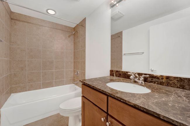UNIT-112 - 1070 W 15 Th St, Condo with 2 bedrooms, 2 bathrooms and 1 parking in Chicago IL | Image 14