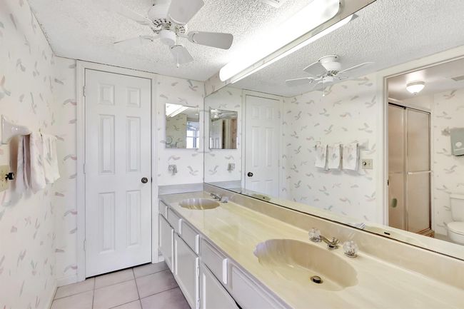 APT-804 - 5059 N Highway A1a, Condo with 2 bedrooms, 2 bathrooms and null parking in Hutchinson Island FL | Image 23