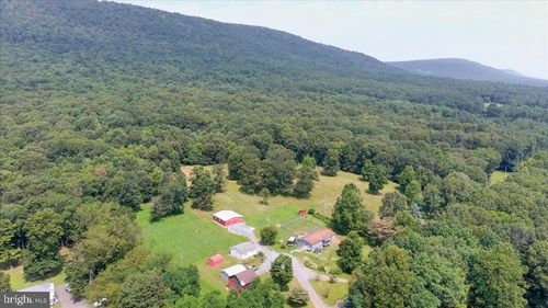 7067 Black Bear Rd, HARRISONVILLE, PA, 17228-9214 | Card Image