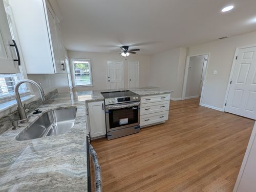 556 Herzl St, Memphis, TN, 38117 | Card Image