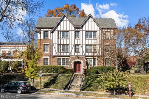 100-3001 Porter St Nw, WASHINGTON, DC, 20008-3287 | Card Image