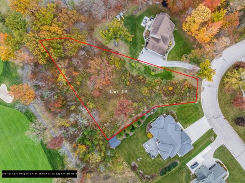 39 Settlers Cir, Sheboygan Falls, WI, 53085 | Card Image