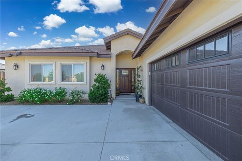 42620 25th St W, Lancaster, CA, 93536-3929 | Card Image