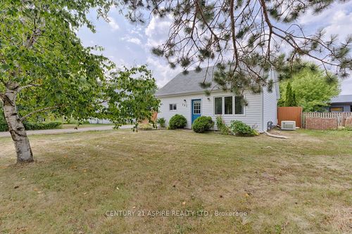 793 Easy St, Pembroke, ON, K8A7C9 | Card Image