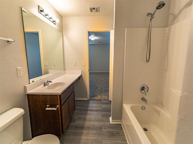 10831 Ne 8 Th Ter, House other with 3 bedrooms, 2 bathrooms and null parking in Midwest City OK | Image 18