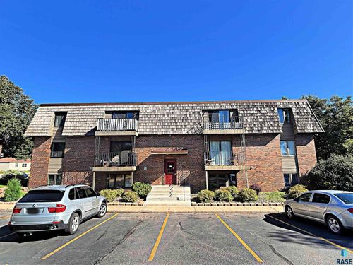 104-3600 S Gateway Blvd Boulevard, Sioux Falls, SD, 57106 | Card Image