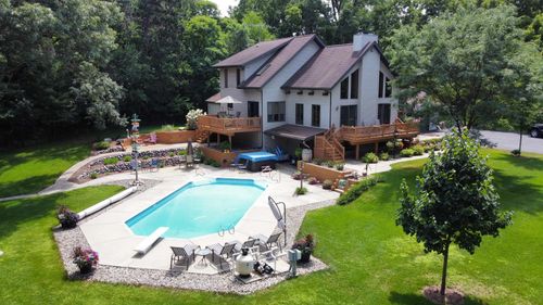 W2948 County Road C, Montello, WI, 53949-9442 | Card Image