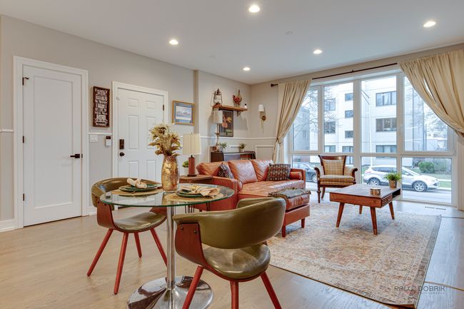 1S - 2500 N 74 Th Ave, Condo with 3 bedrooms, 3 bathrooms and 2 parking in Elmwood Park IL | Image 13