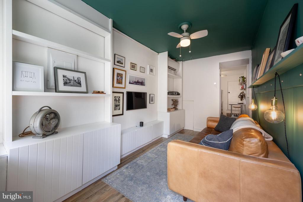 Chapel St, Baltimore, MD 21231